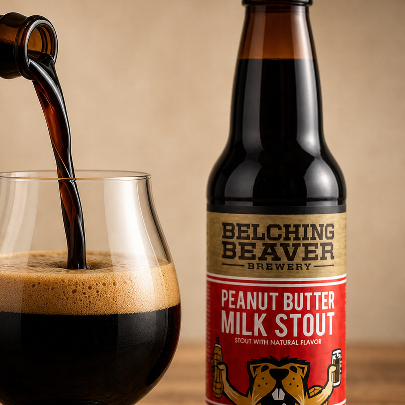 Peanut Butter Milk Stout 瓶身与杯中黑啤